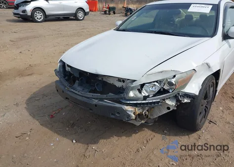 2009 Honda Accord 2.4 Ex-L z USA, uszkodzony, nr VIN 1HGCS12849A001161